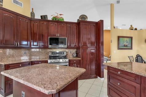 10170 NW 10th Street Plantation FL 33322