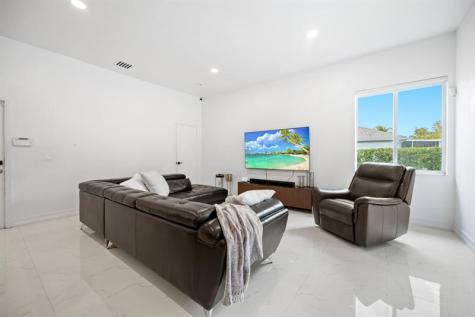5320 SW 199th Avenue Pembroke Pines FL 33332