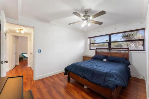 795 NE 165th Street Miami FL 33162