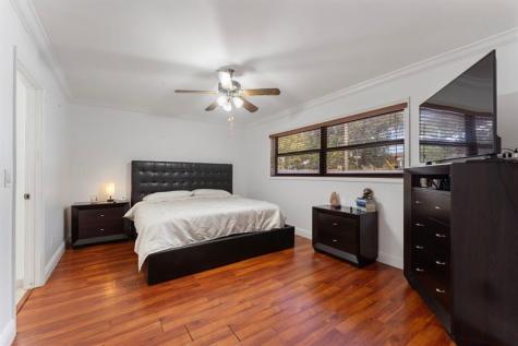795 NE 165th Street Miami FL 33162