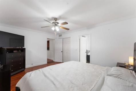 795 NE 165th Street Miami FL 33162