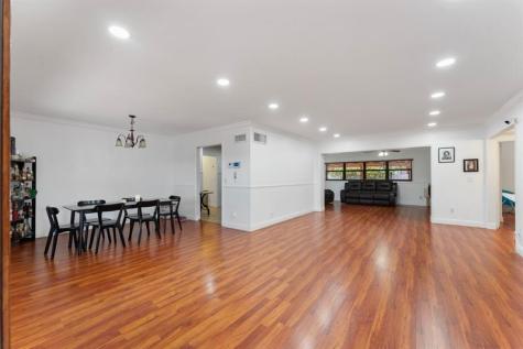795 NE 165th Street Miami FL 33162