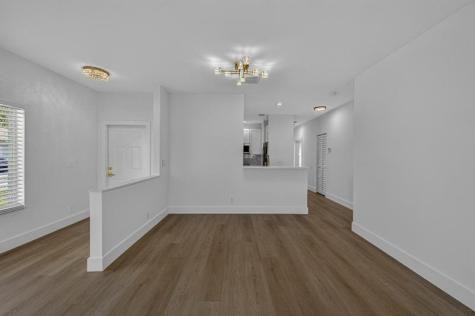 4243 SW 10th Court Deerfield Beach FL 33442