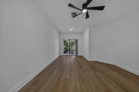 4243 SW 10th Court Deerfield Beach FL 33442