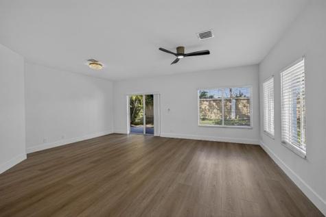 4243 SW 10th Court Deerfield Beach FL 33442
