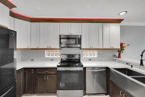 547 NW 47th Way Coconut Creek FL 33063