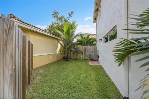 547 NW 47th Way Coconut Creek FL 33063
