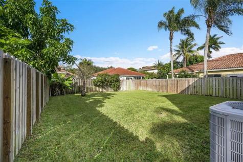 547 NW 47th Way Coconut Creek FL 33063