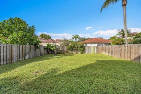 547 NW 47th Way Coconut Creek FL 33063