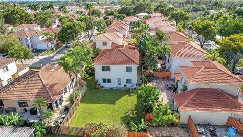 547 NW 47th Way Coconut Creek FL 33063