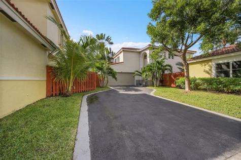 547 NW 47th Way Coconut Creek FL 33063