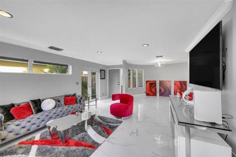 547 NW 47th Way Coconut Creek FL 33063