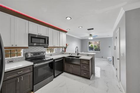 547 NW 47th Way Coconut Creek FL 33063