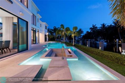 1200 SE 12th Terrace Deerfield Beach FL 33441