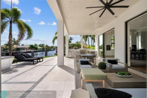 1200 SE 12th Terrace Deerfield Beach FL 33441