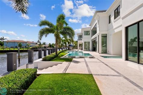 1200 SE 12th Terrace Deerfield Beach FL 33441