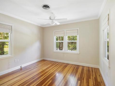 805 27TH Avenue Vero Beach FL 32960