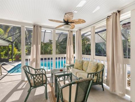 805 27TH Avenue Vero Beach FL 32960