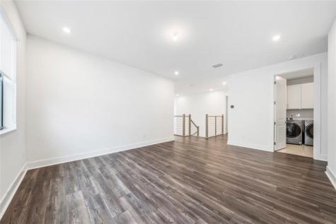 2652 NW 87th Terrace Pembroke Pines FL 33024