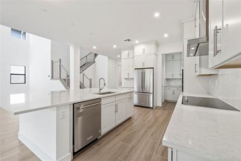 2652 NW 87th Terrace Pembroke Pines FL 33024