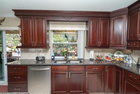 115 SW 97th Terrace Coral Springs FL 33071