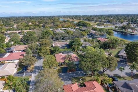 115 SW 97th Terrace Coral Springs FL 33071