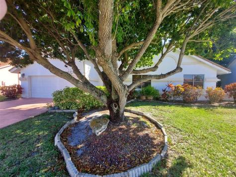 9408 Sun Pointe Drive Boynton Beach FL 33437