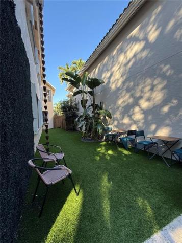 2492 NW 66th Drive Boca Raton FL 33496