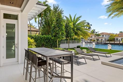 2520 Del Lago Drive Fort Lauderdale FL 33316