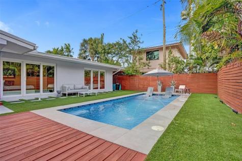 2111 N Ocean Boulevard Pompano Beach FL 33062
