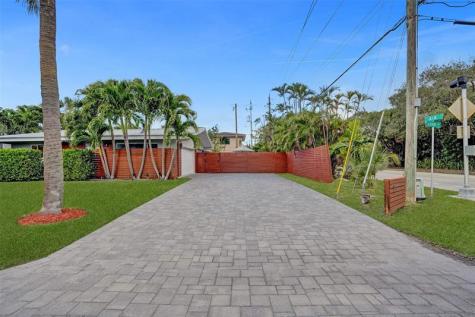 2111 N Ocean Boulevard Pompano Beach FL 33062