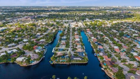 2131 NE 15th Terrace Wilton Manors FL 33305