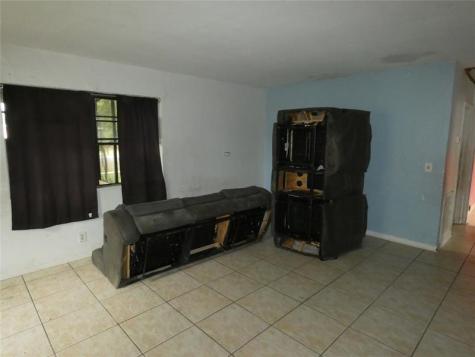 82 Tortuga Road Palm Springs FL 33461