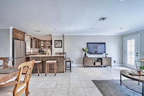 1131 SE 5th Avenue Pompano Beach FL 33060