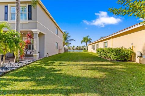 11577 Ponywalk Trail Boynton Beach FL 33473