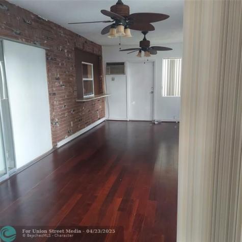 Lauderdale Lakes FL 33311