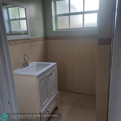 Lauderdale Lakes FL 33311