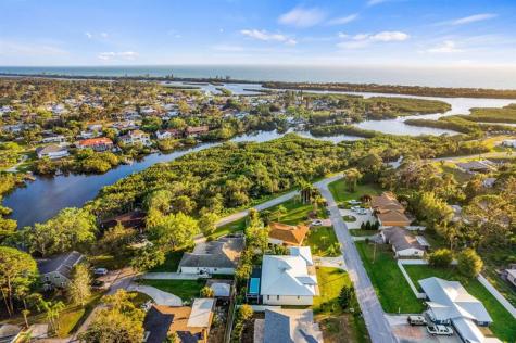 1371 Cumberland Road Venice FL 34293