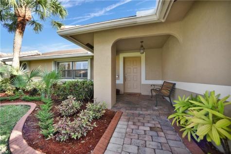 9226 NW 44th Court Coral Springs FL 33065