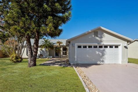 1533 SE Minorca Avenue Port St Lucie FL 34952