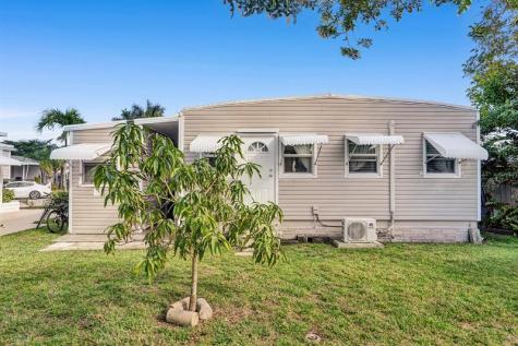 2301 SW 86th Terrace Davie FL 33324