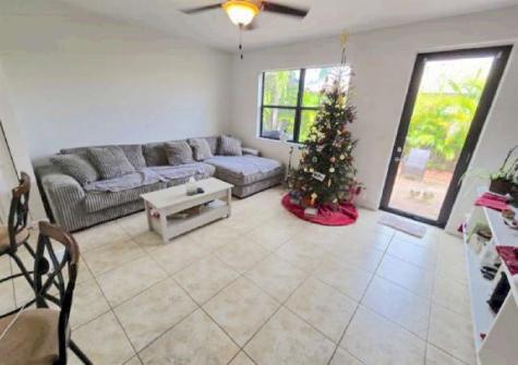 3663 SE 2nd Drive Homestead FL 33033