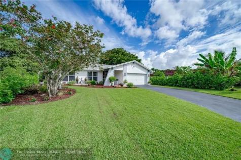 6307 Silk Oak Circle Tamarac FL 33319