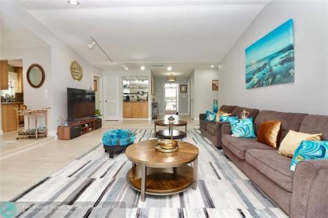 6307 Silk Oak Circle Tamarac FL 33319