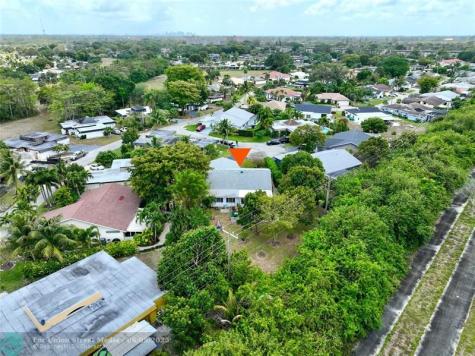 6307 Silk Oak Circle Tamarac FL 33319