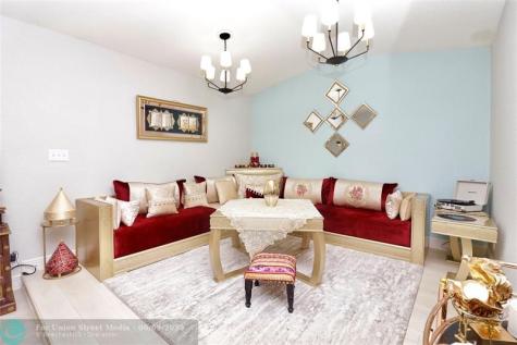 6307 Silk Oak Circle Tamarac FL 33319