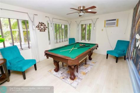 6307 Silk Oak Circle Tamarac FL 33319