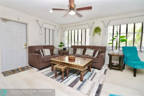 6307 Silk Oak Circle Tamarac FL 33319