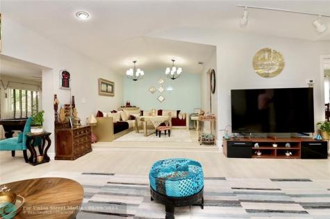 6307 Silk Oak Circle Tamarac FL 33319