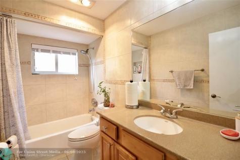 6307 Silk Oak Circle Tamarac FL 33319